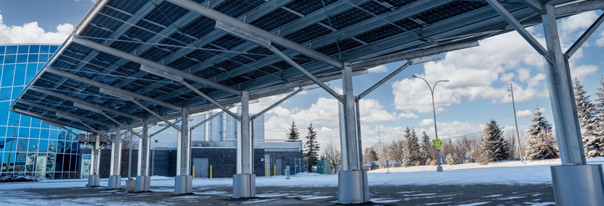 panneaux solaires du carport